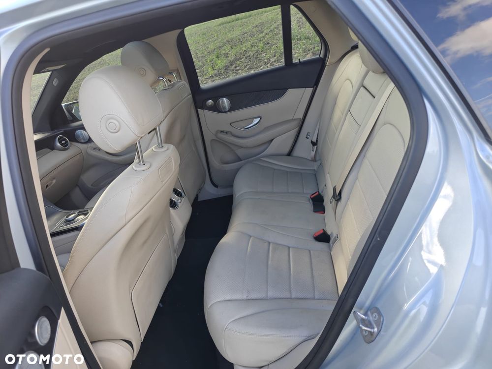 Mercedes-Benz GLC 300 4Matic 9G-TRONIC Exclusive - 11