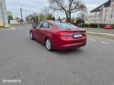 Ford Fusion - 16