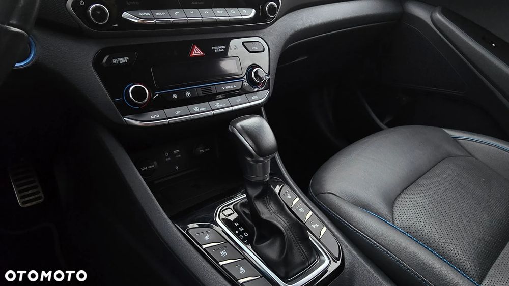 Hyundai IONIQ 1.6 GDI Premium - 20