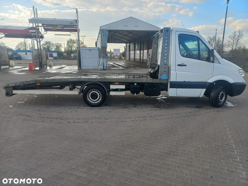 Mercedes-Benz Sprinter - 5