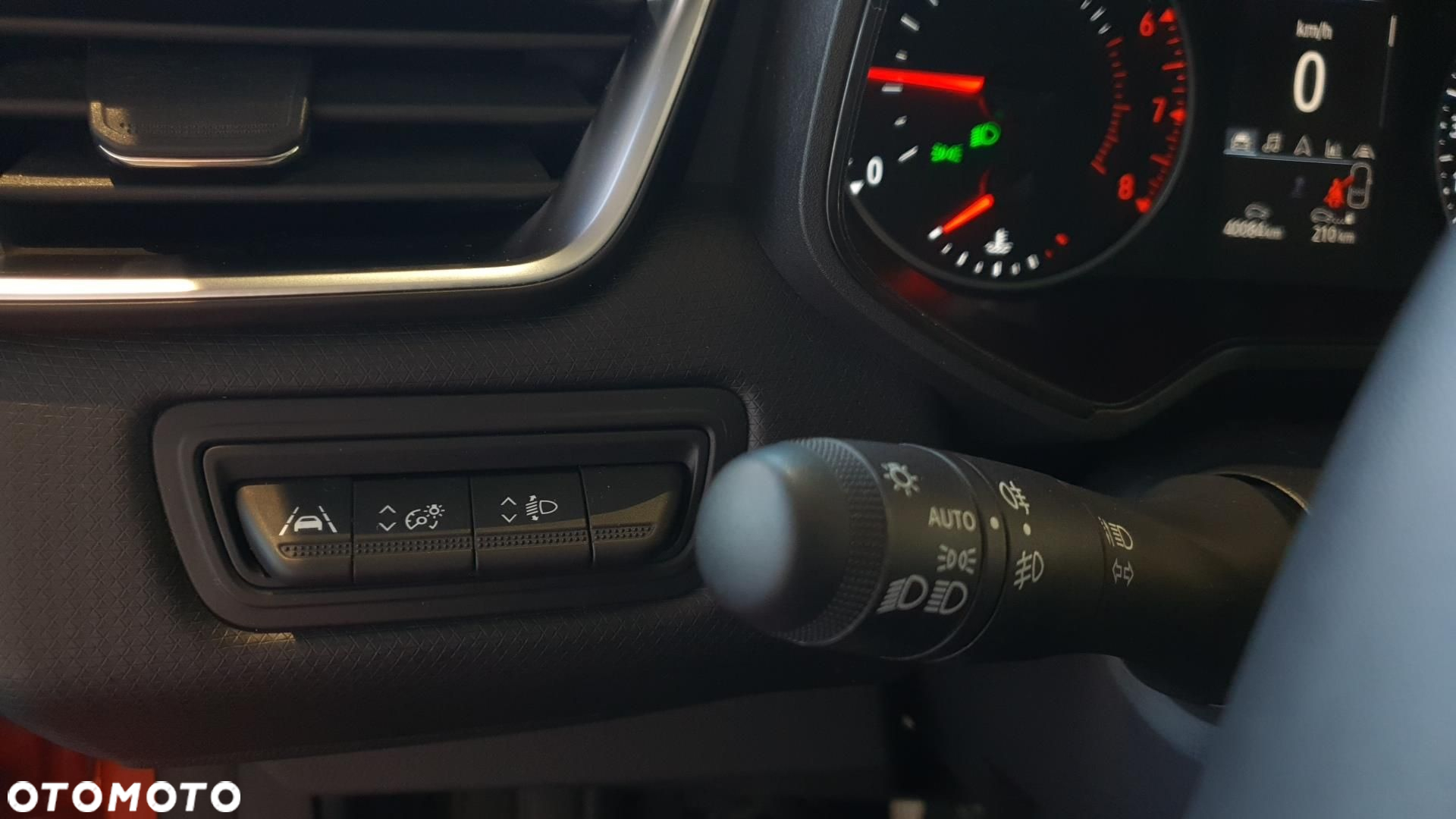 Renault Clio 1.0 TCe Equilibre - 18