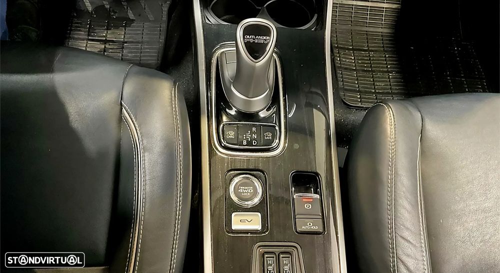 Mitsubishi Outlander 2.0 Intense Navi - 7