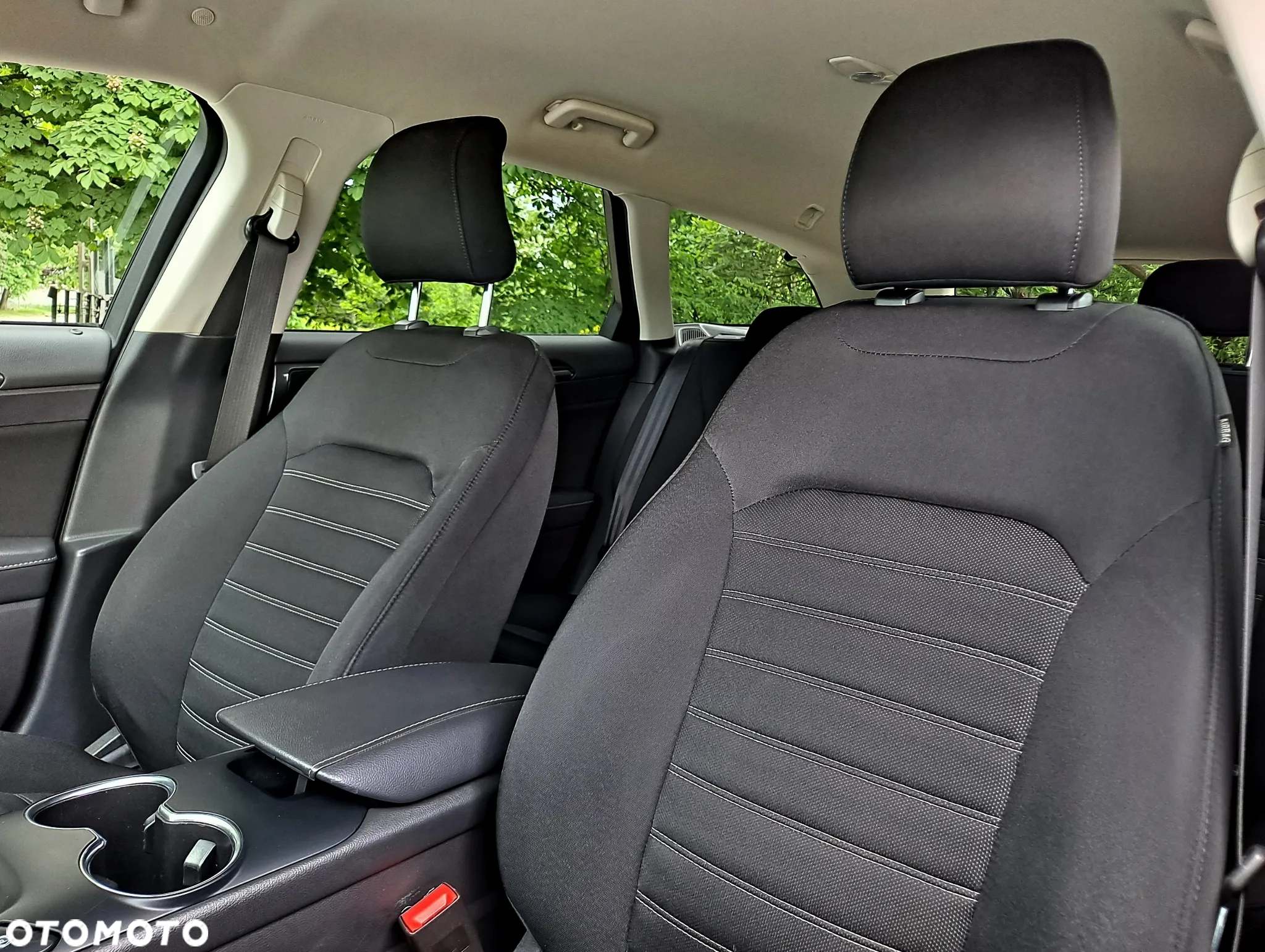 Ford Mondeo - 35