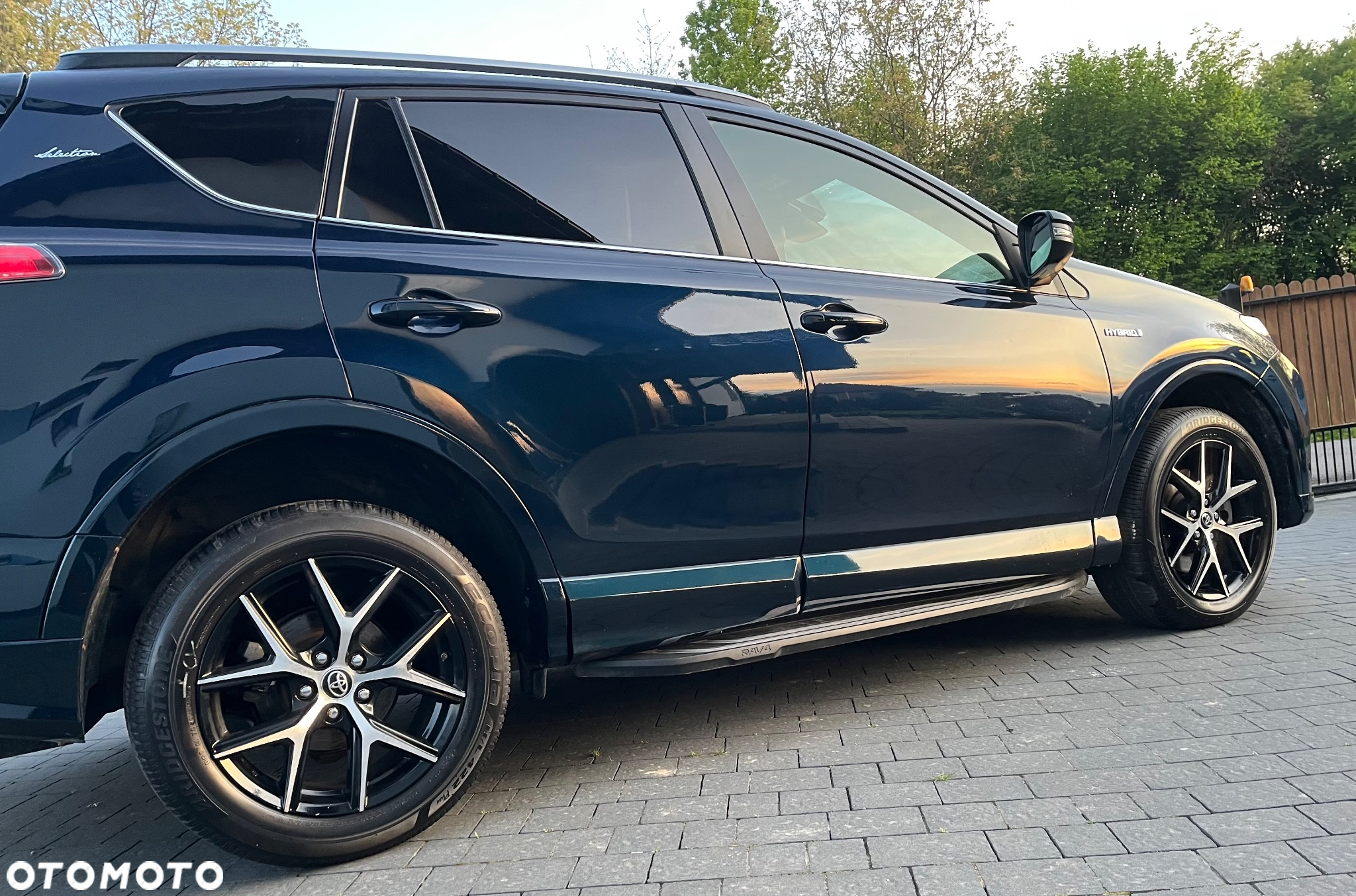 Toyota RAV4 Hybrid Selection 4x2 - 5