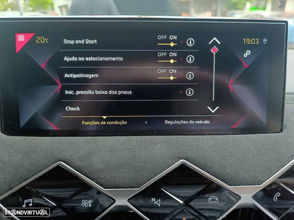 DS DS3 Crossback PureTech 130 Aut. PERFORMANCE LINE - 42