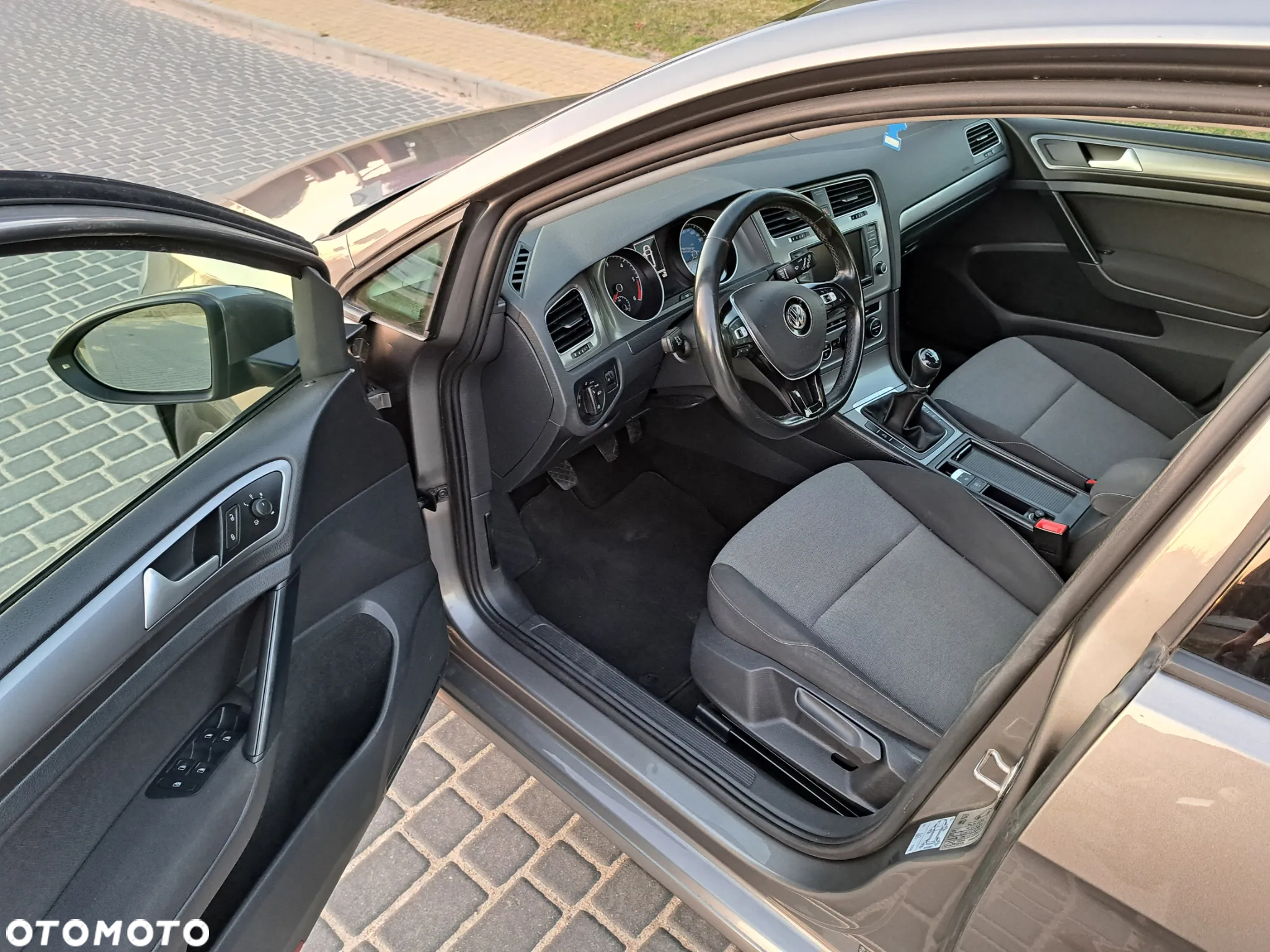 Volkswagen Golf VII 1.6 TDI BMT Trendline - 13