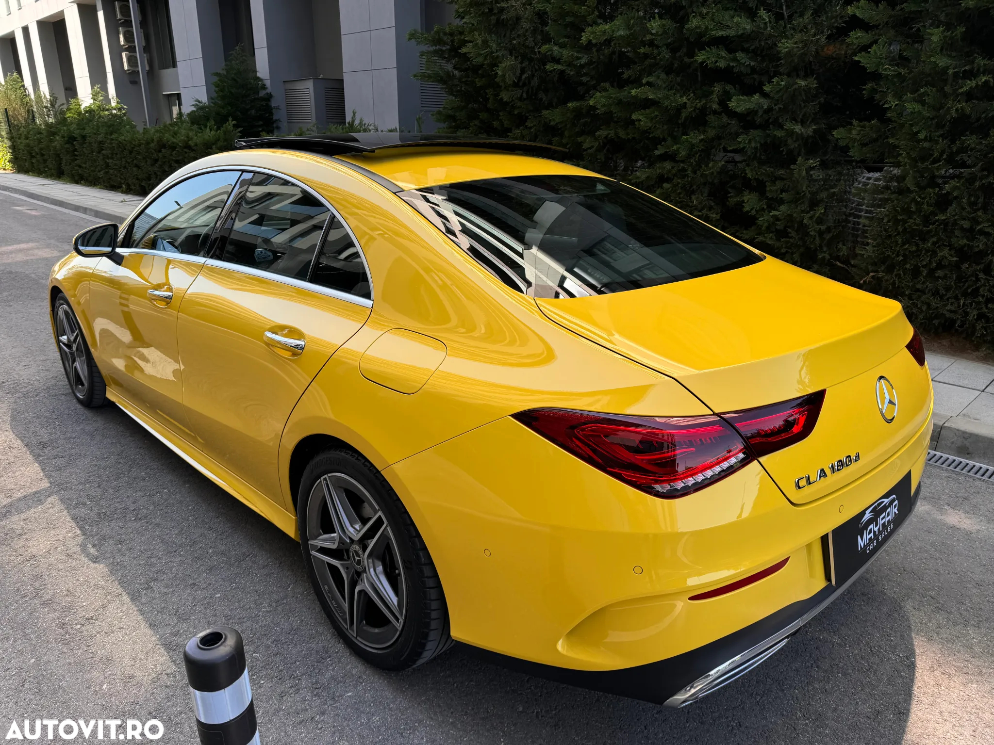 Mercedes-Benz CLA 180 d Shooting Brake 7G-DCT AMG Line - 3