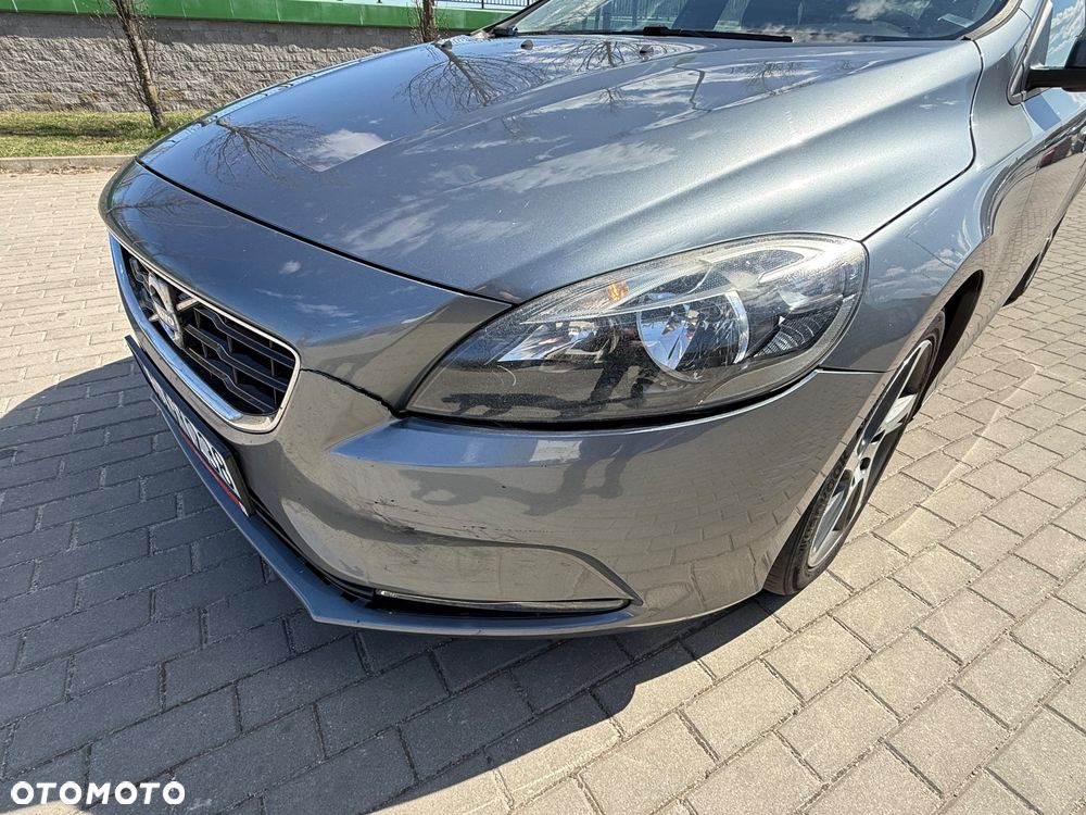 Volvo V40 D4 Momentum - 10