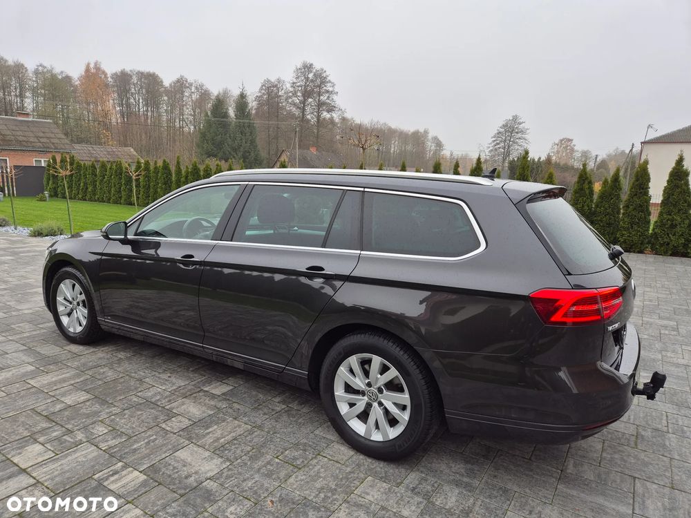 Volkswagen Passat - 34