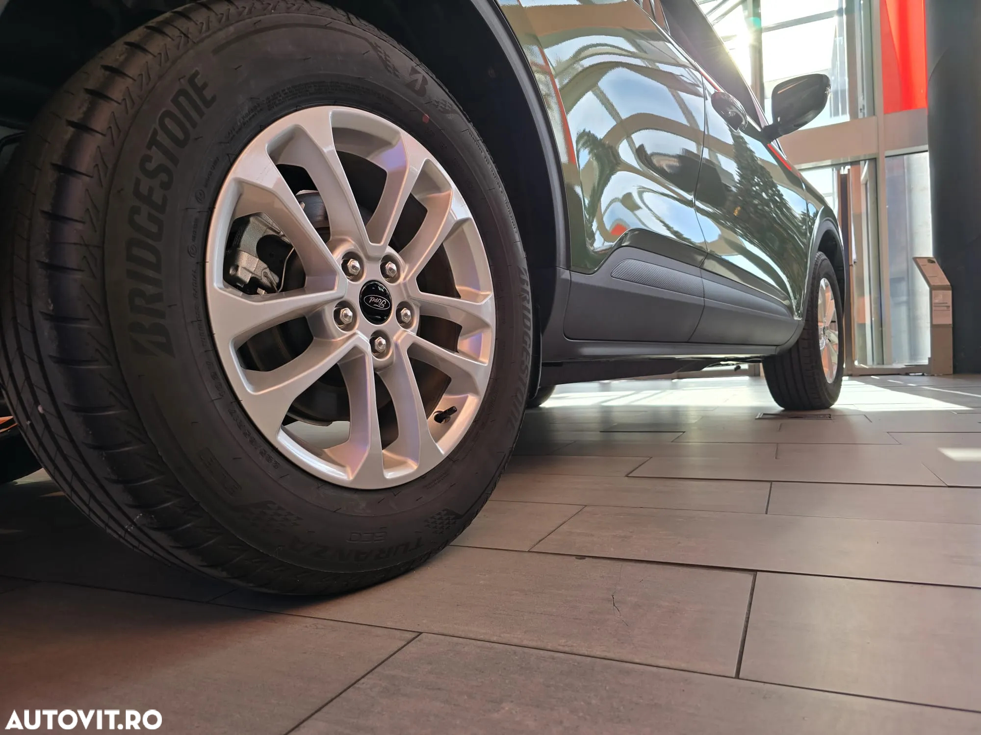 Ford Kuga - 9