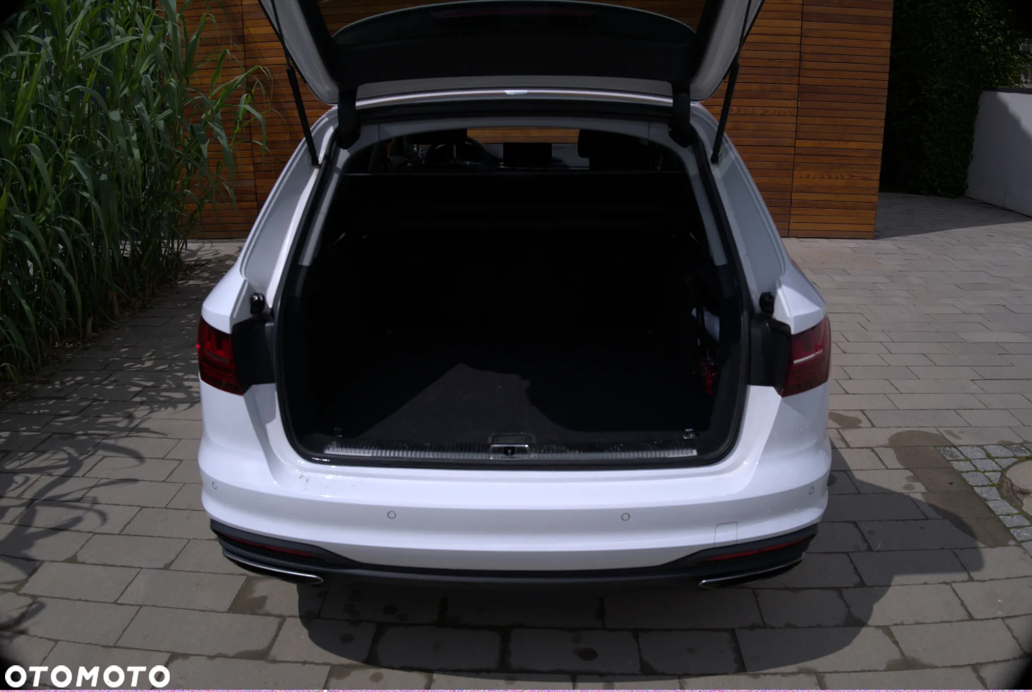 Audi A4 40 TFSI S tronic - 9