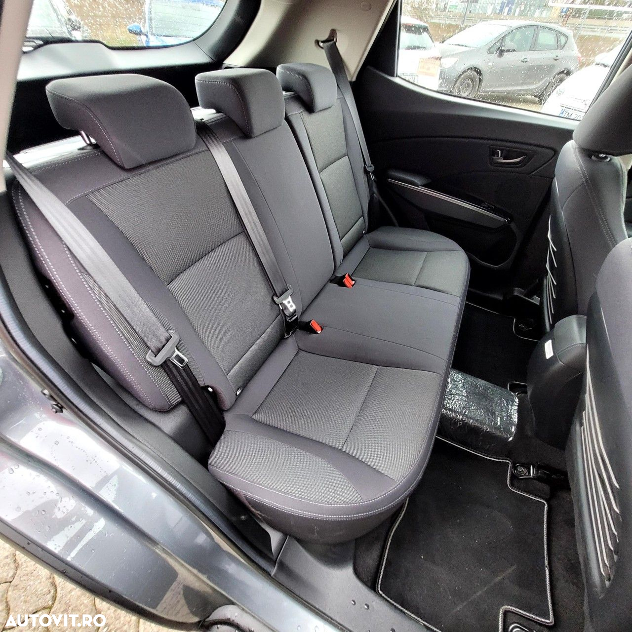 SsangYong Tivoli - 14