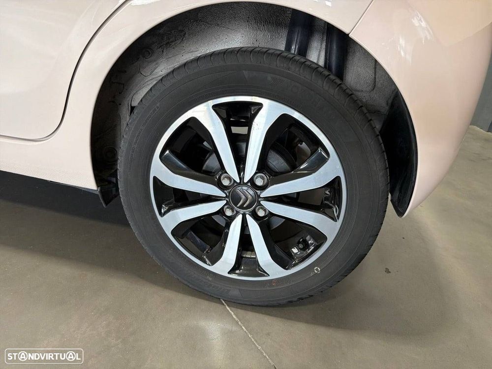 Citroën C1 1.0 VTi Shine — fotografia 11