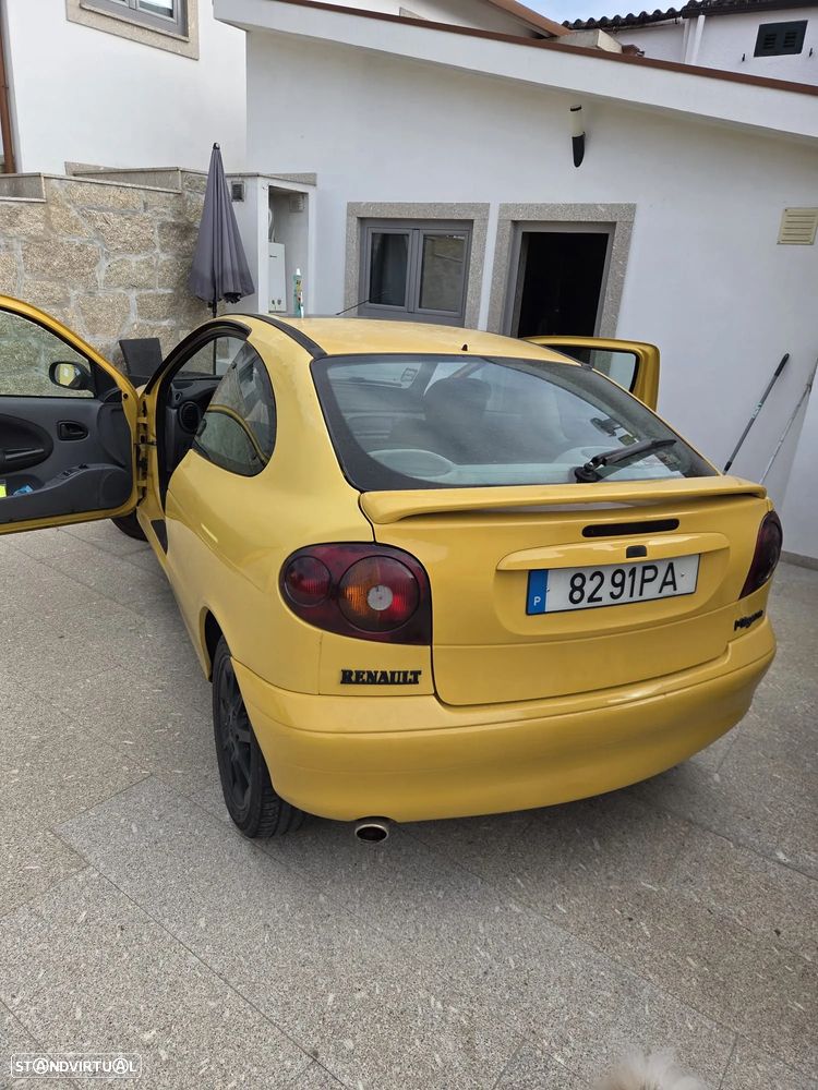 Renault Mégane Grand Coupe - 5