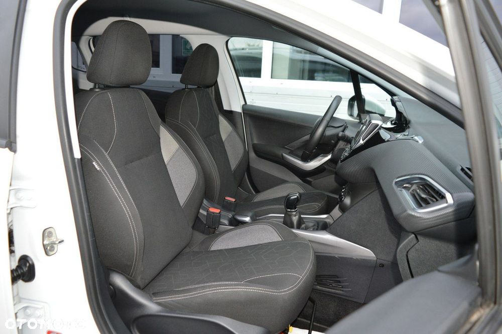 Peugeot 2008 1.2 Pure Tech Access - 31