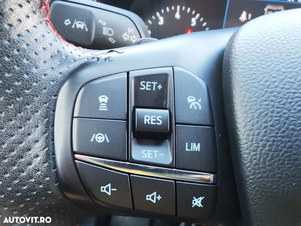 Ford Focus 1.5 Ecoboost ST-Line - 23