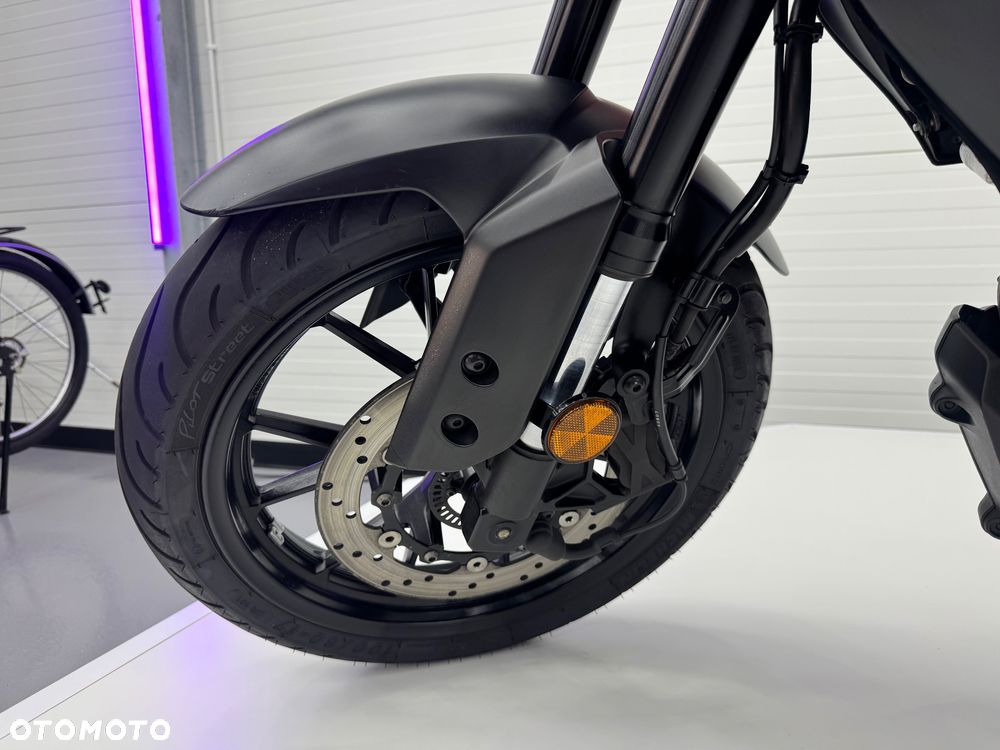 Yamaha MT - 18