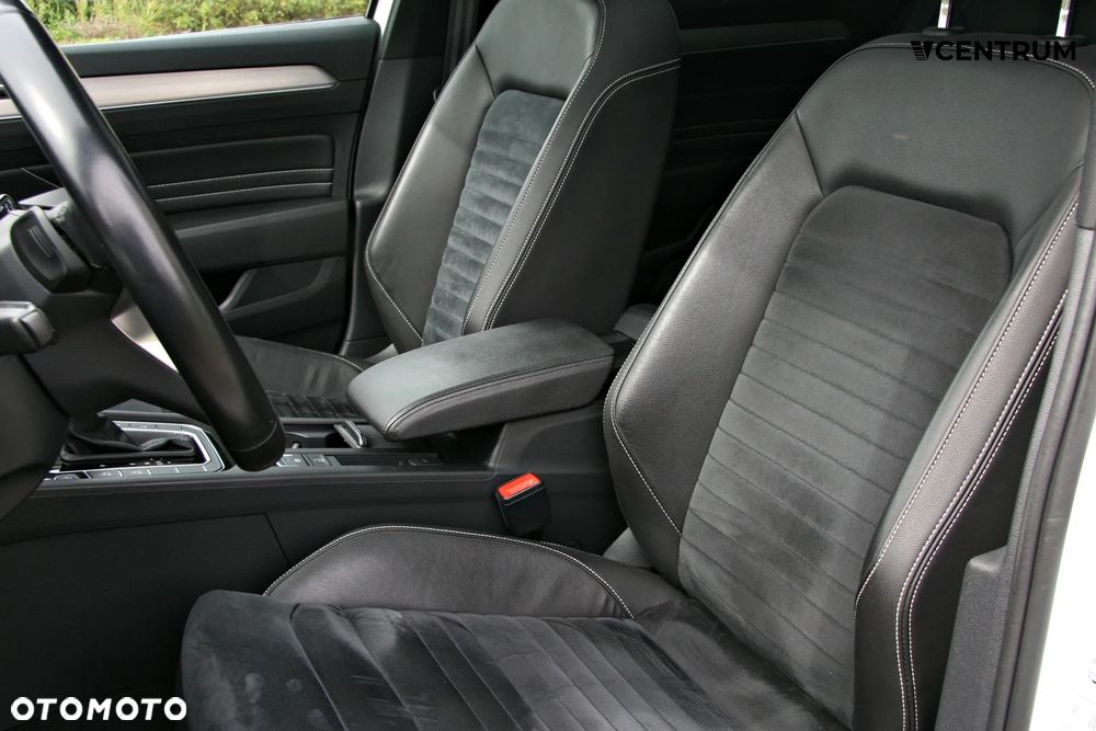 Volkswagen Passat 2.0 TSI 4Mot Highline DSG - 10