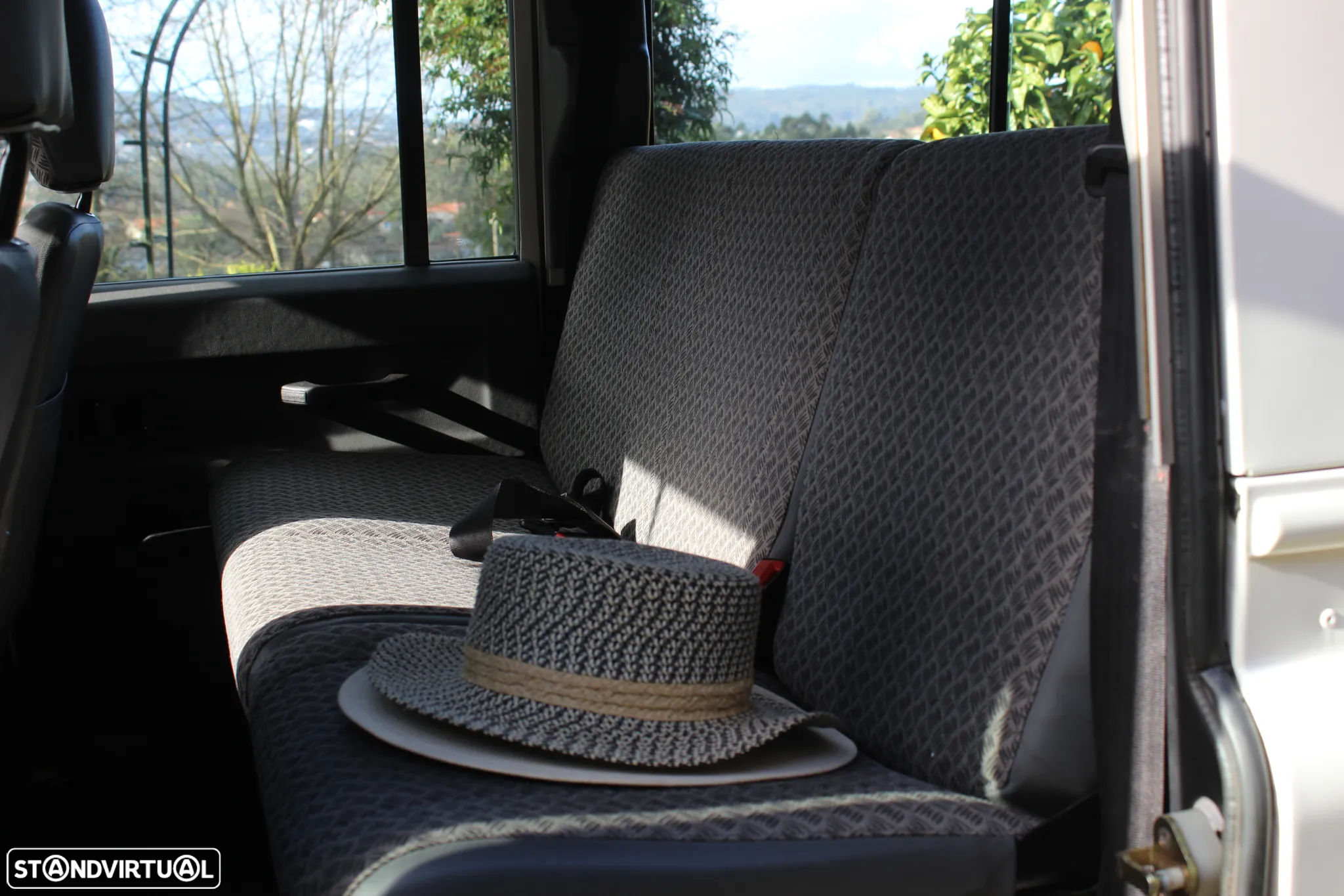 Land Rover Defender 110 2.5 TDi Metal Top - 12