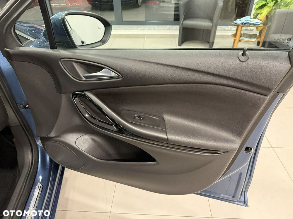 Opel Astra 1.4 Turbo Innovation - 35