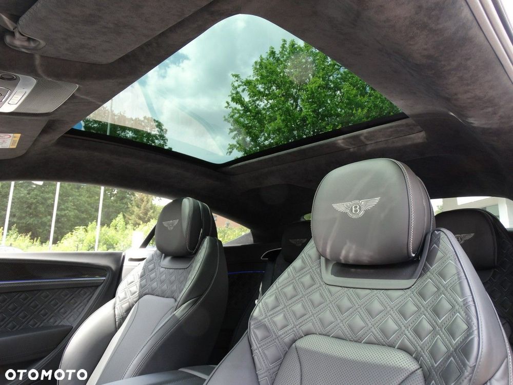 Bentley Continental GT New V8 - 39