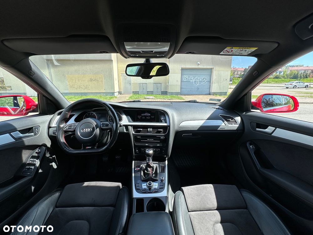Audi A4 Limousine 1.8 TFSI S line Sportpaket - 27