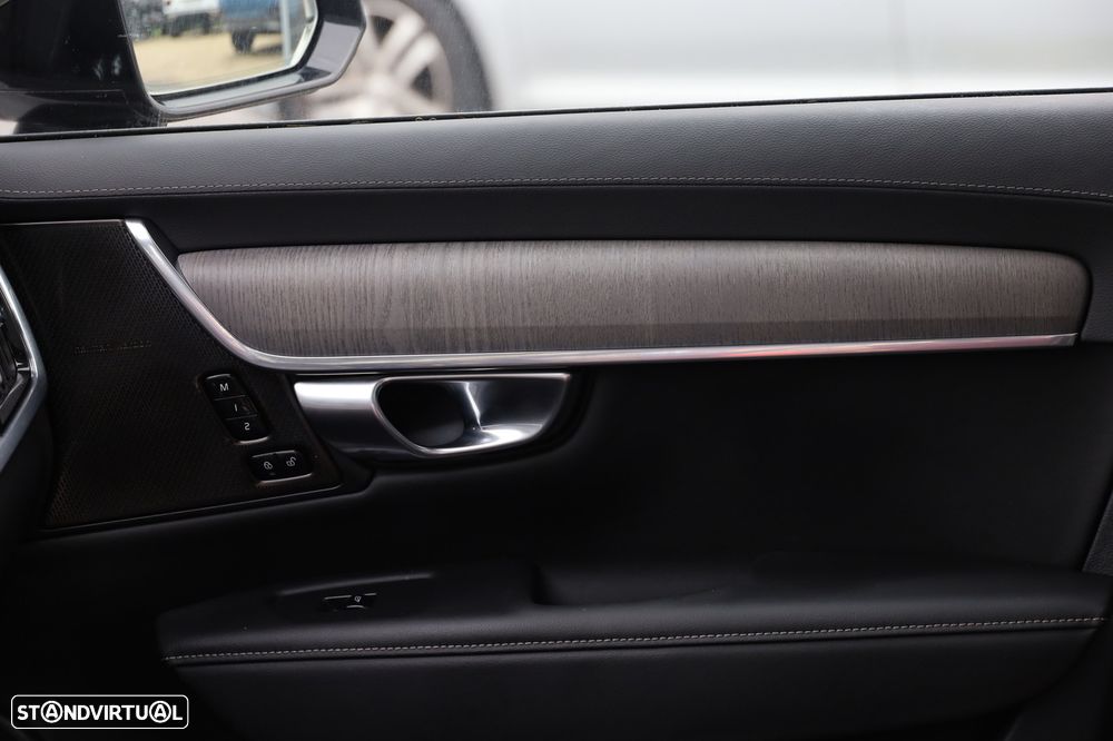 Volvo V90 2.0 T8 PHEV Plus Dark AWD - 14