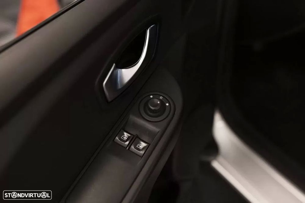 Renault Clio 1.5 Blue dCi Limited - 17