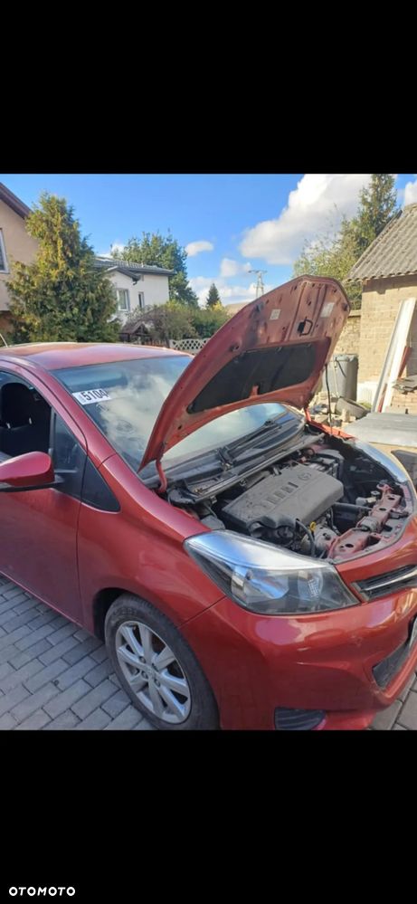 Toyota Yaris III P13 na części drzwi wnętrze półoś amortyzator - 2