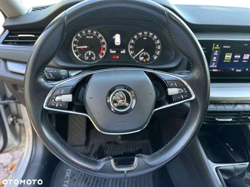 Skoda Octavia 2.0 TDI Ambition - 11