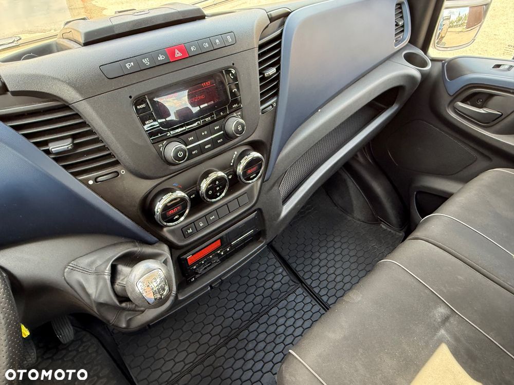 Iveco 70C18 - 8
