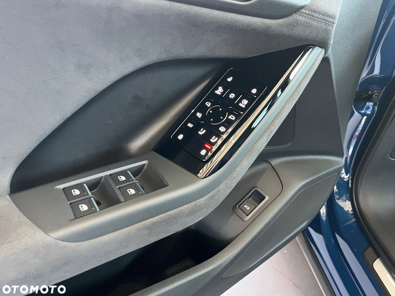 Audi Q6 e-tron - 15