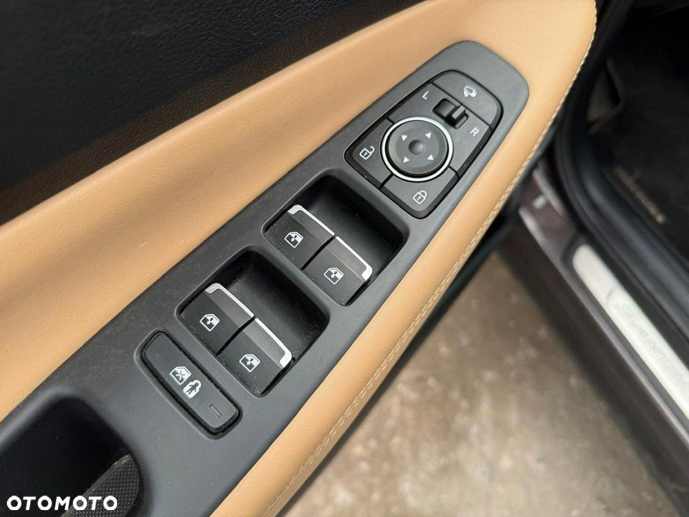 Hyundai Santa Fe - 26