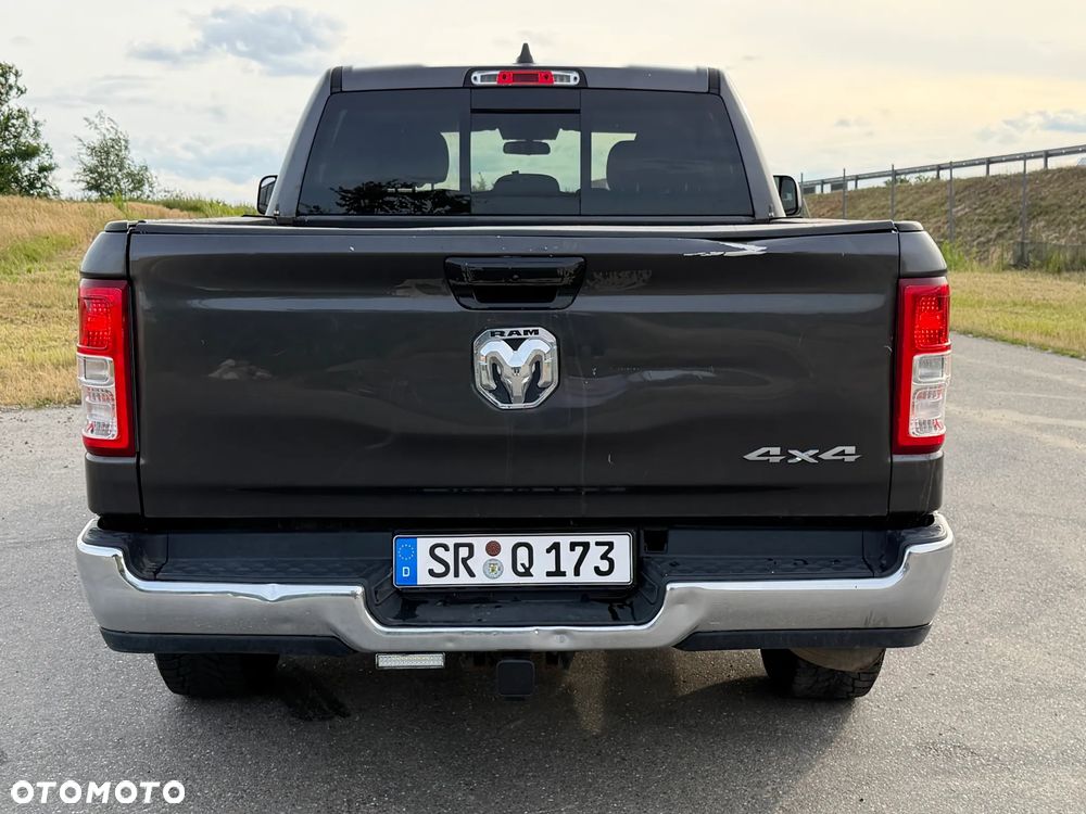Dodge RAM 5.7 4x4 - 20