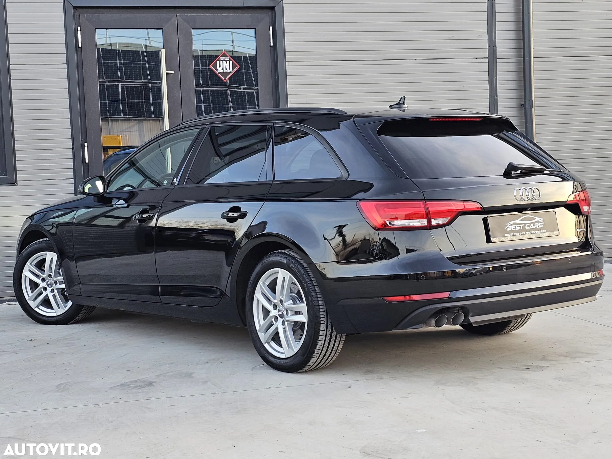 Audi A4 Avant 2.0 40 TDI quattro S tronic Advanced - 5