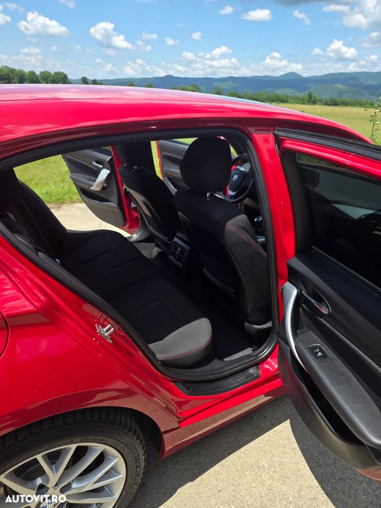 BMW Seria 1 116d - 27