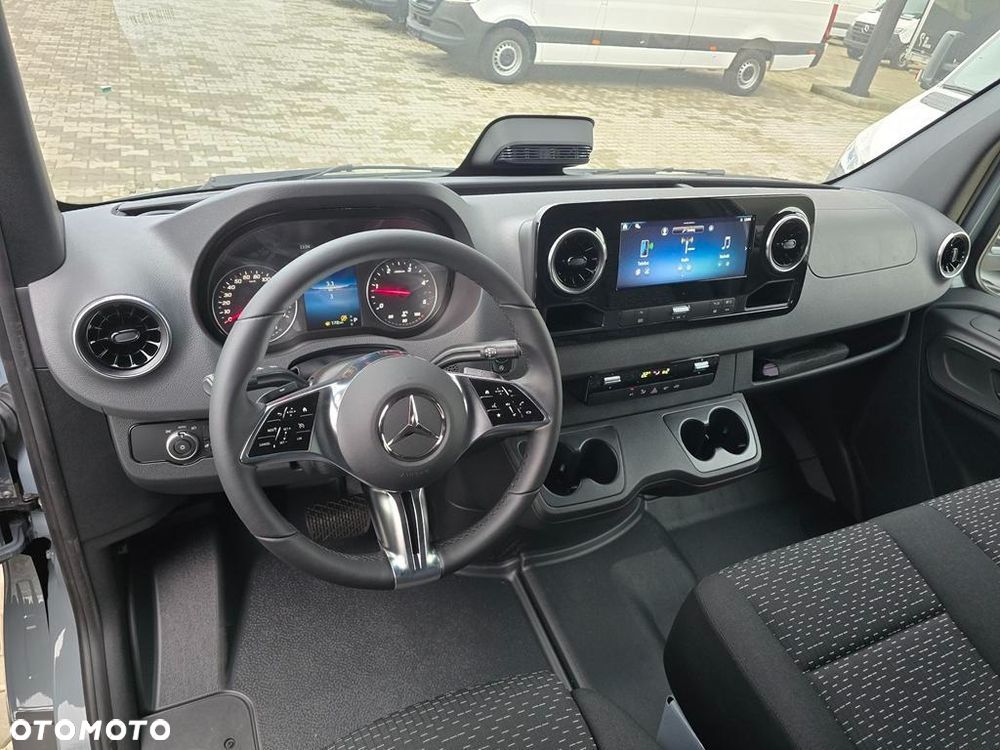 Mercedes-Benz Sprinter 317 CDI Long PRO 9G-Tronic - 25