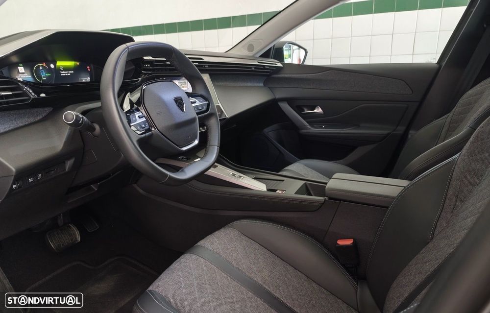 Peugeot 408 1.6 Hybrid Allure e-EAT8 - 9