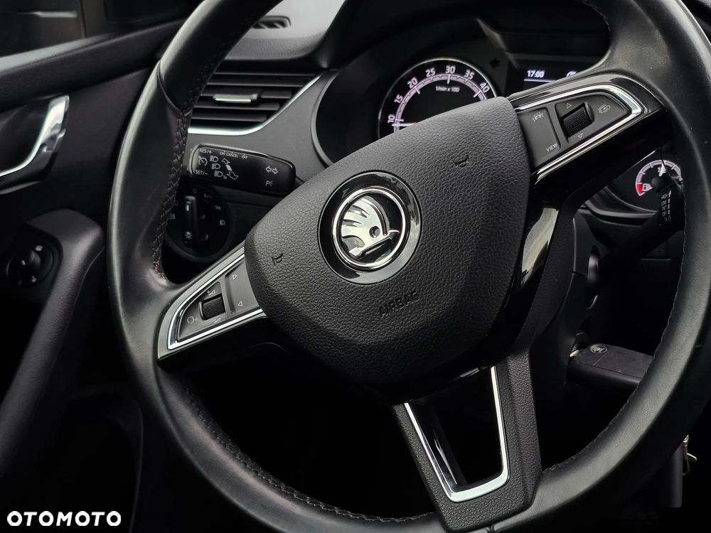Skoda Octavia 2.0 TDI 4x4 DSG Soleil - 28