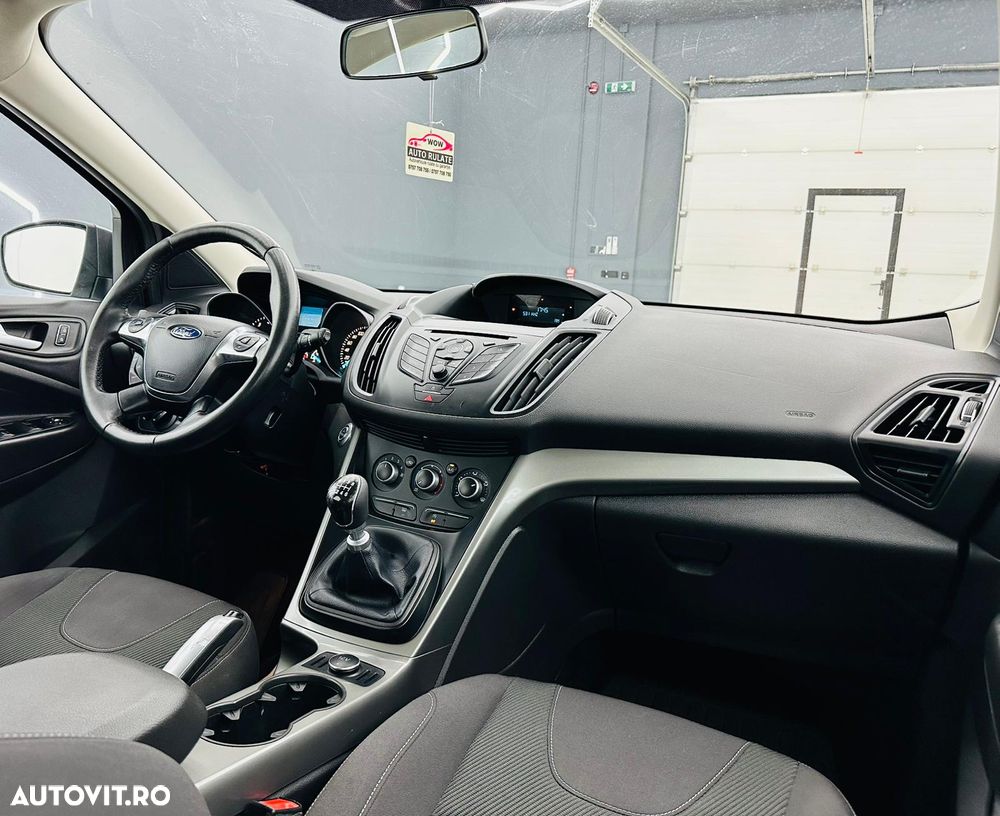 Ford Kuga 1.6 EcoBoost 2x4 Trend - 22