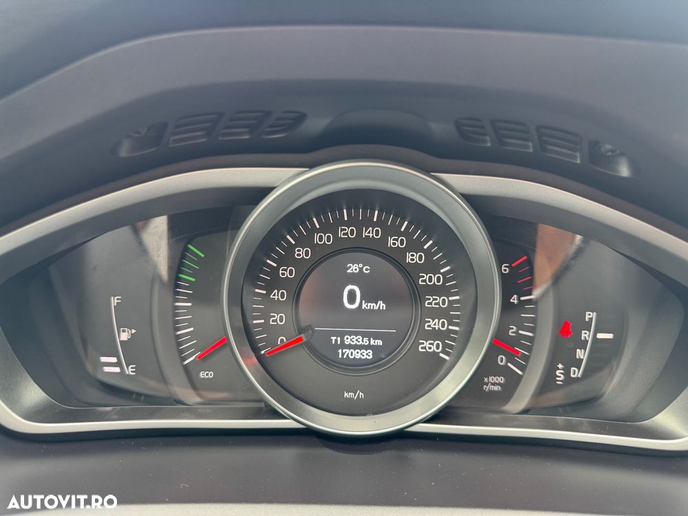 Volvo V40 D2 Geartronic - 18