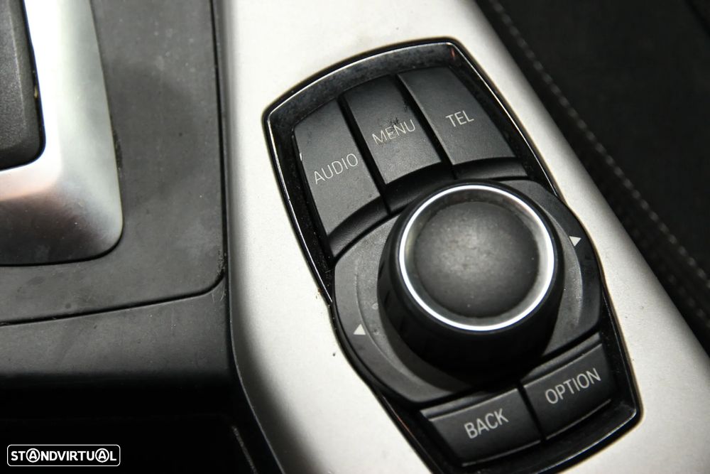 BMW 116 d Advantage Auto - 13