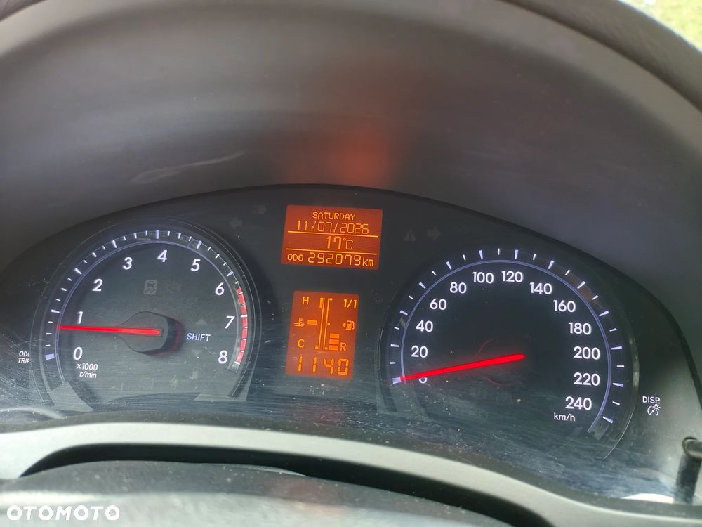 Toyota Avensis 2.0 Premium - 3