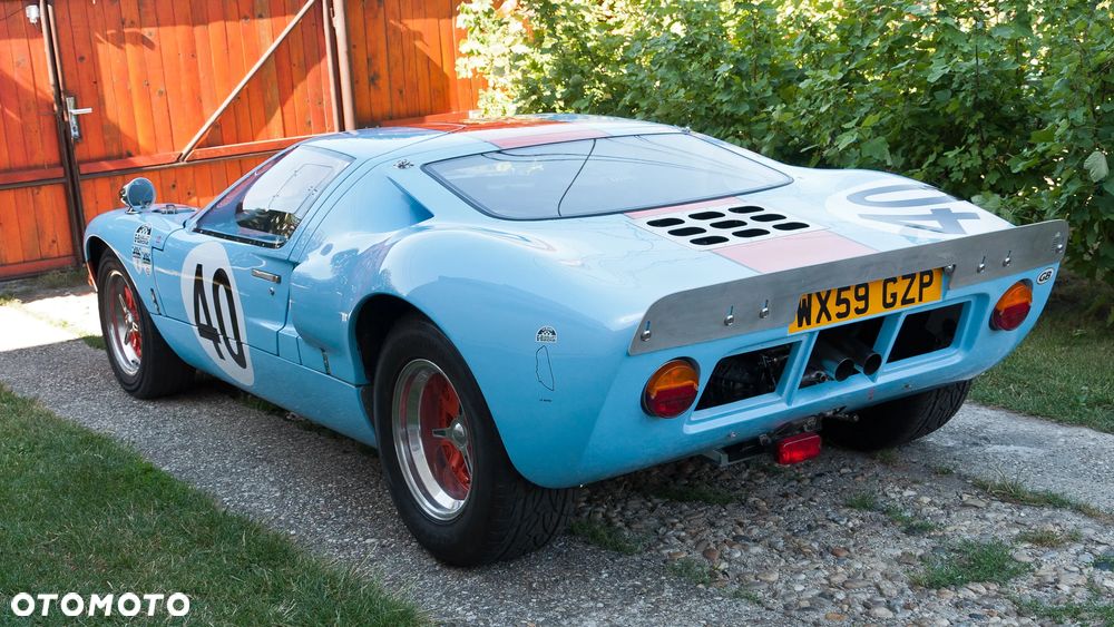 Ford GT - 17