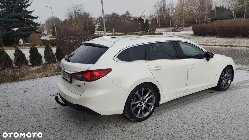Mazda 6 2.0 Exclusive + - 17