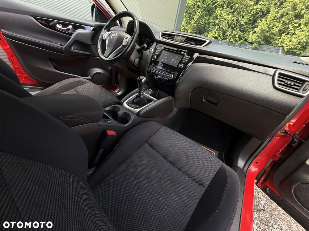 Nissan Qashqai 1.6 DCi N-Connecta - 16