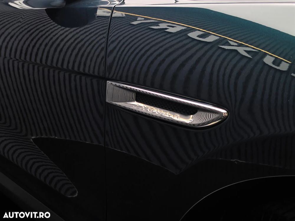 Jaguar F-Pace 20d AWD Portfolio - 31