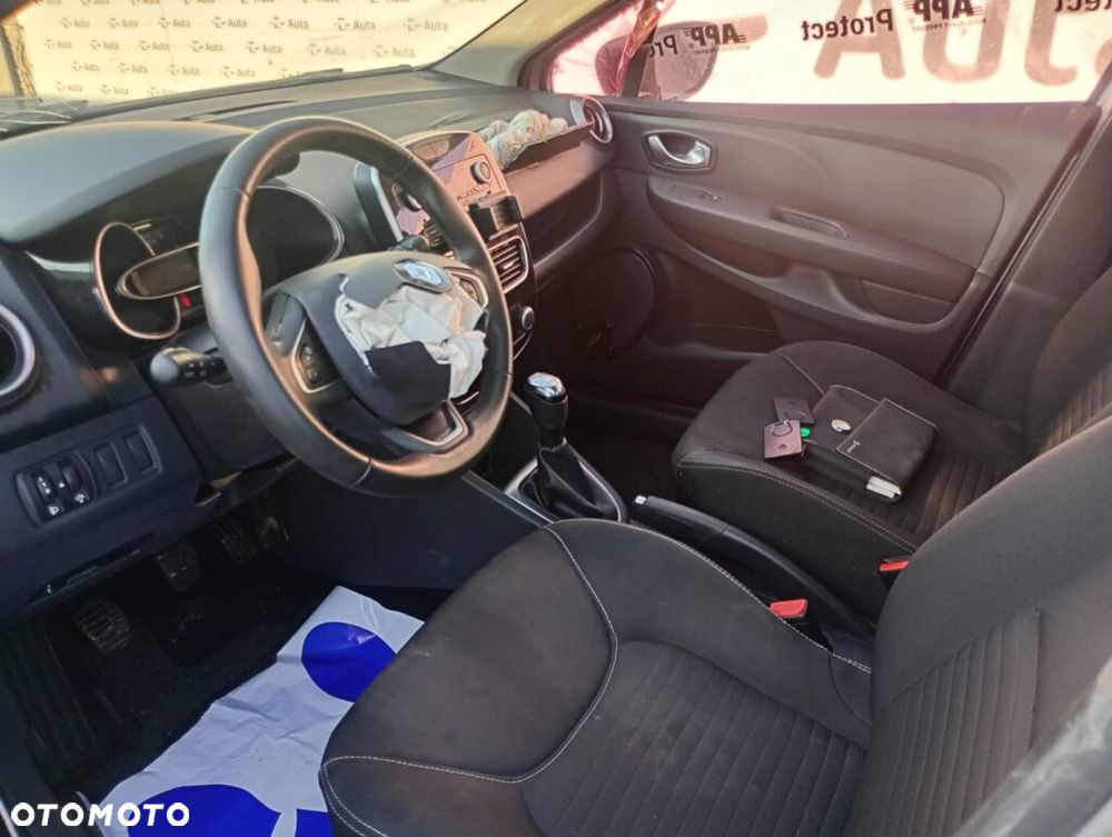 Renault Clio 1.2 16V 75 Limited - 13