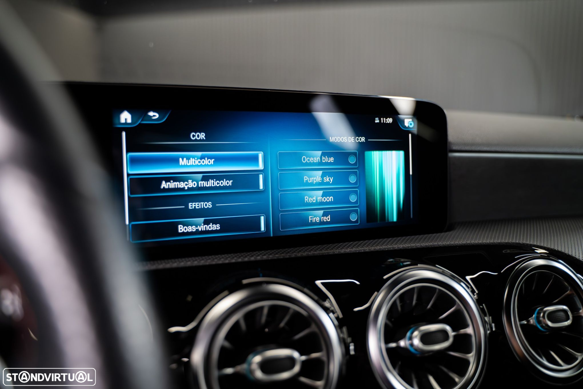 Mercedes-Benz A 250 Limousine e AMG Line - 27