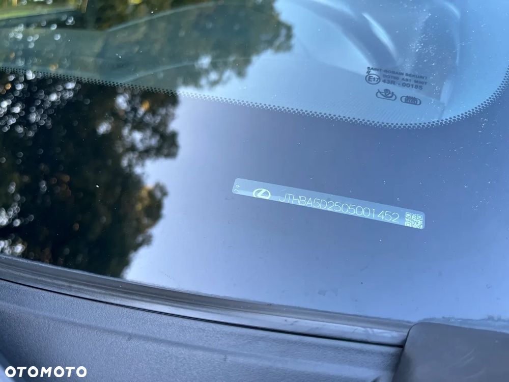 Lexus IS 200t F Impression - 17